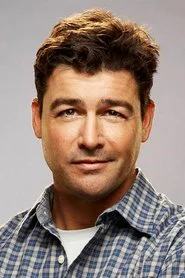 Kyle Chandler as Chuck