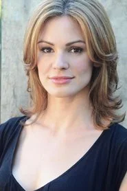 Daisy Betts as Ellie Stormgren