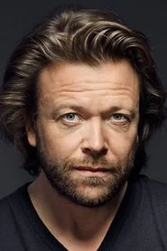 Kåre Conradi as Skomaker Andersen