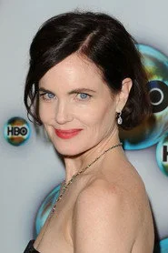 Elizabeth McGovern as Cora Crawley