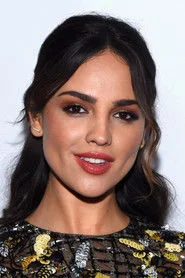 Eiza González as Esme