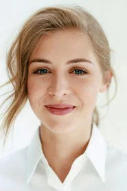 Hermione Corfield as Julia Moriston Beauchamp